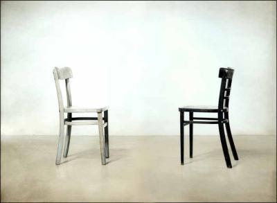 twee stoelen