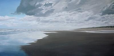 (111) strand met donkere wolken (111) strand met donkere wolken