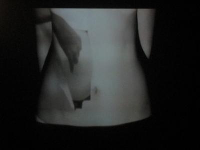 (still uit video-installatie) (still uit video-installatie)