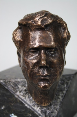 Alexandra Konstantinovna, portret, brons,15x10x7cm 2013