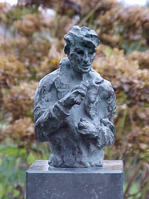 replica bronzen beeld Herman Brood replica bronzen beeld Herman Brood